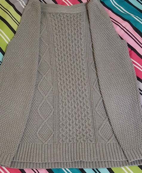 Sweater - Picture 2 of 5